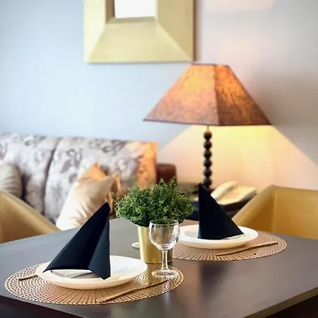 Royal Beach Nice View Apartment